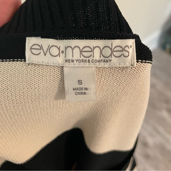 NWT NY&Co faux belted sweater - Picture 6 of 7